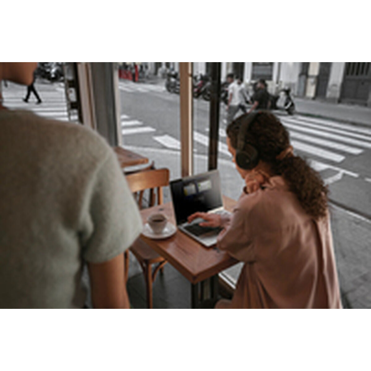 V7HFE84DFD7537F021E9B40C7002A2865CER6559755P3