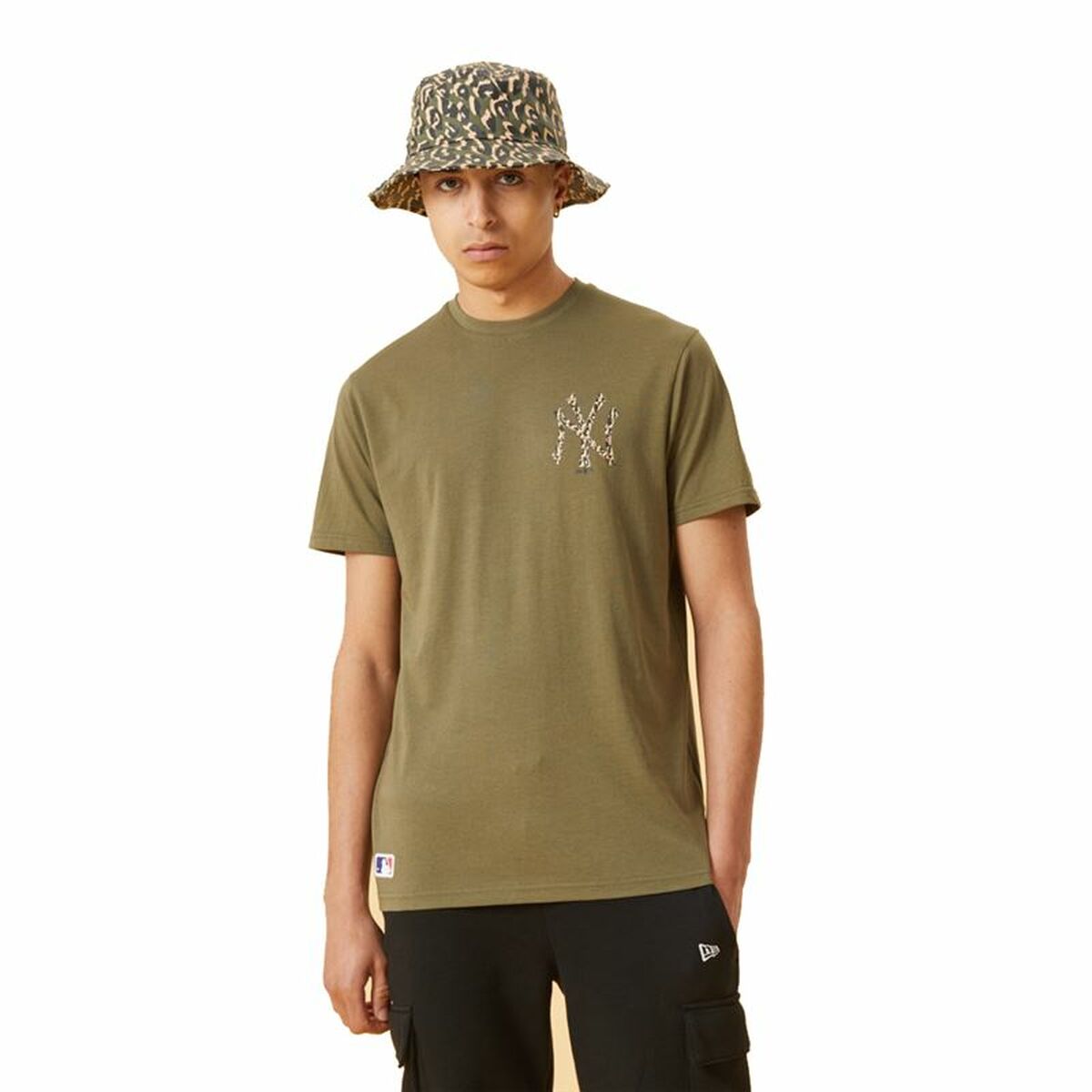 V9HDF9AED4E2C0F41BC7A32C19D76DA5749R4487499P1