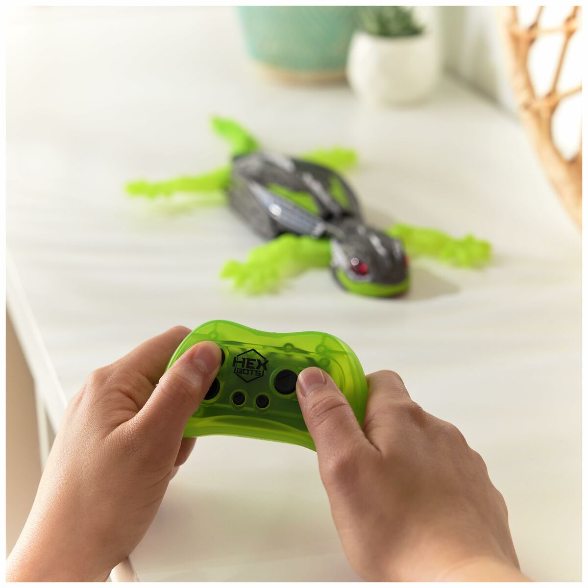 V6HC5CF4DD5F7FCE721A0A8A30D40DEE650R7096232P9