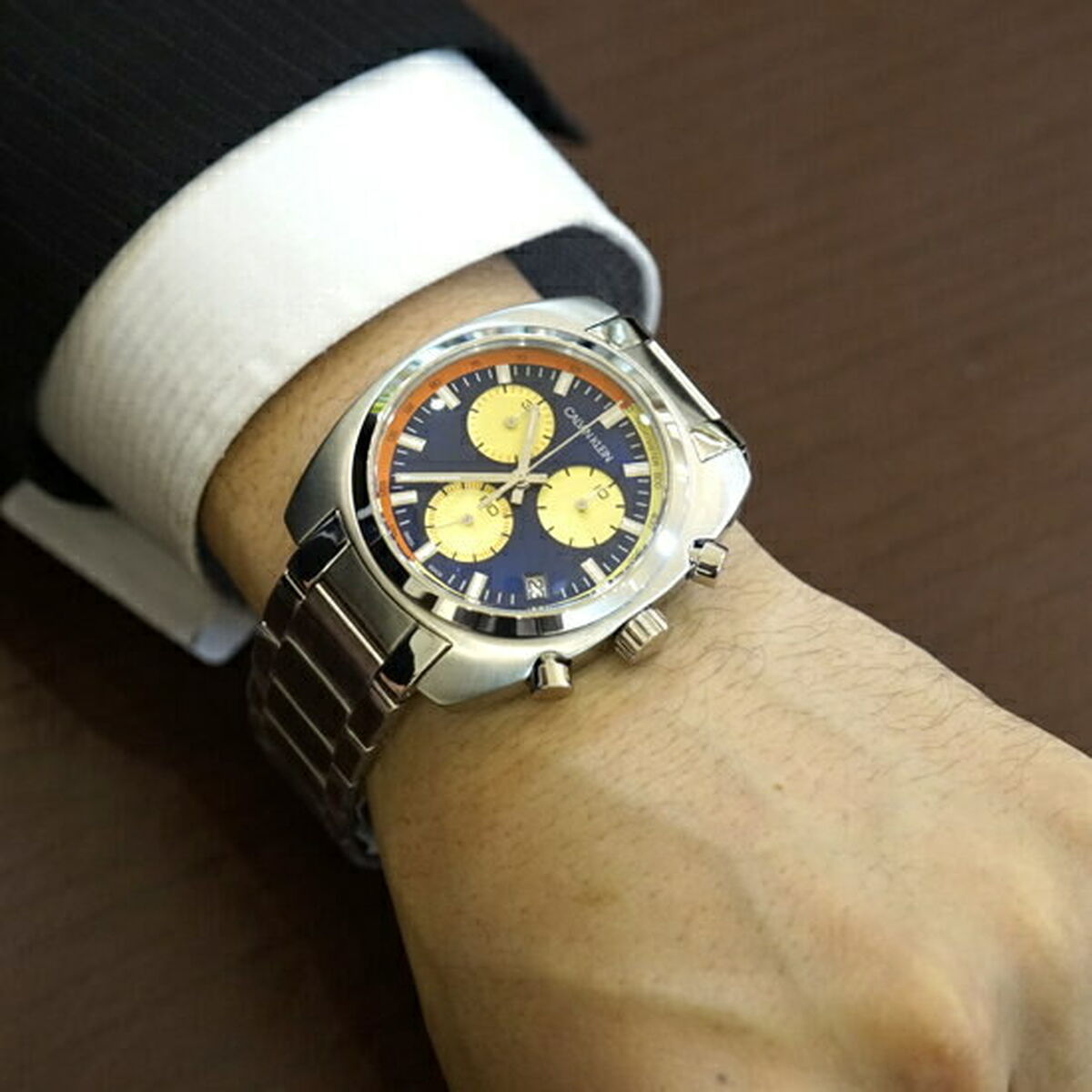 V2H5C431FC0C04BF9D1B710878AEAA66412R5585229P5