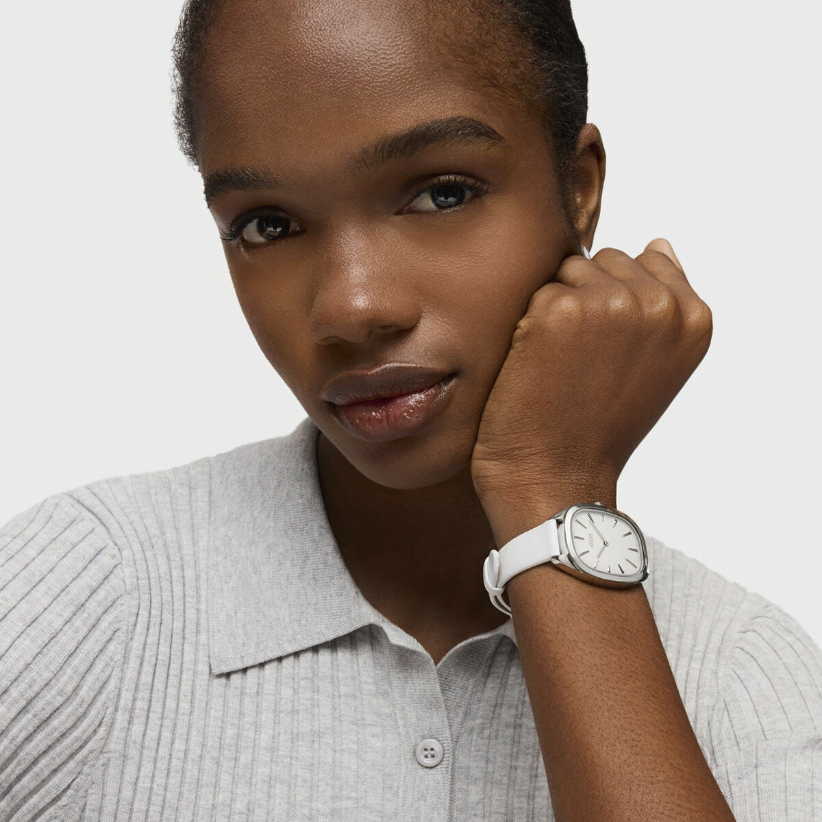 V4H8B2D9D85957FB07B2D809873521CD375R5122423P5