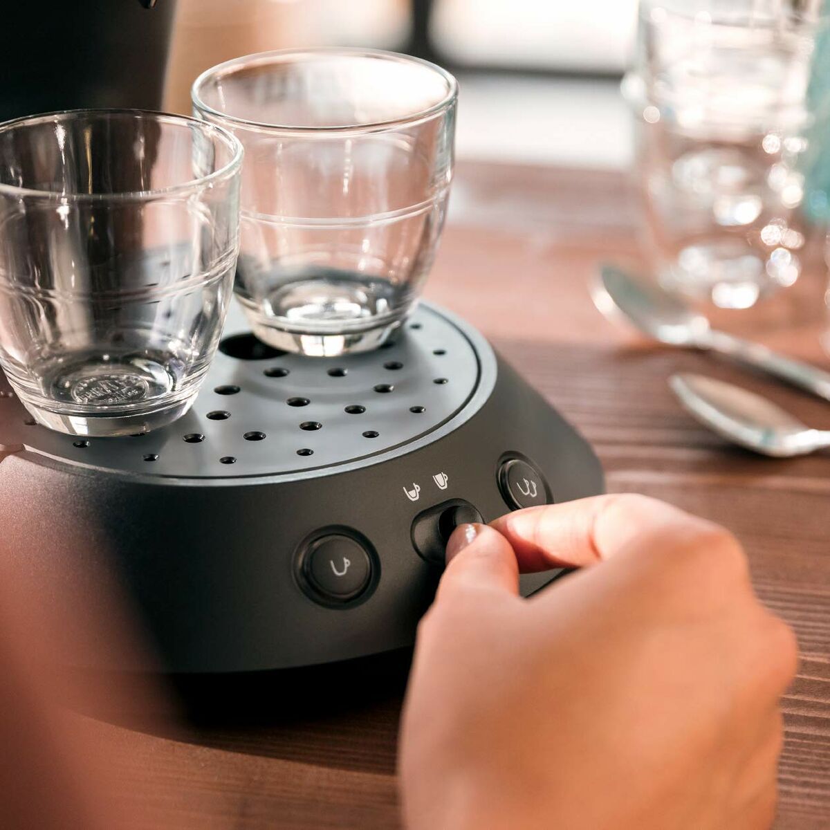 V12HBD90BA95AB0D0F85D0CD04E2EDEFB99AR3710830P3