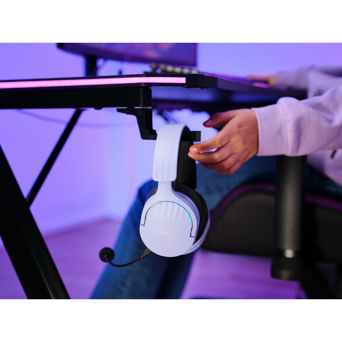 V5H2B2808914CA68417580B545A7E42059ER6413318P8